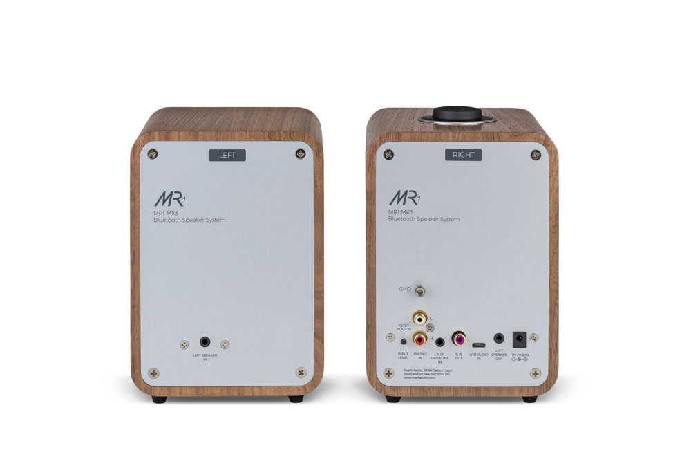 Project T1 EVO Turntable Black Plus Ruark MR1 - Image 5